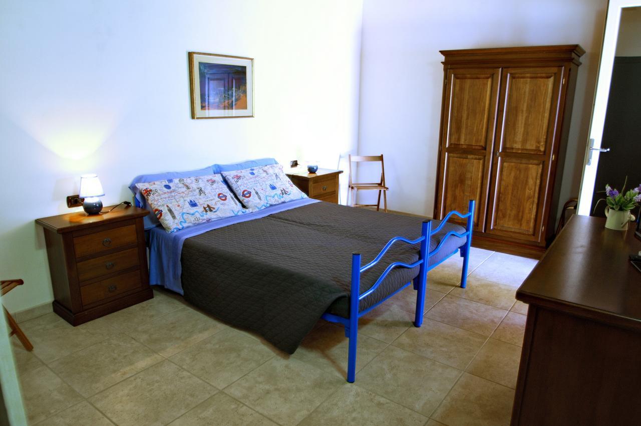 Fattoria Corte Noa Guest House Masainas Ngoại thất bức ảnh